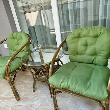 Διαμέρισμα Modern Family Near The Beach, Free Parking