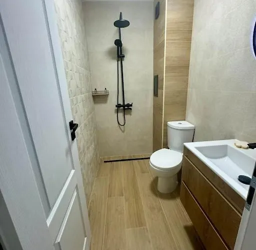 Διαμέρισμα Modern Family Near The Beach, Free Parking *