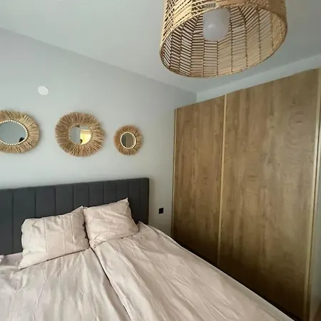 Modern Family Near The Beach, Free Parking Apartman